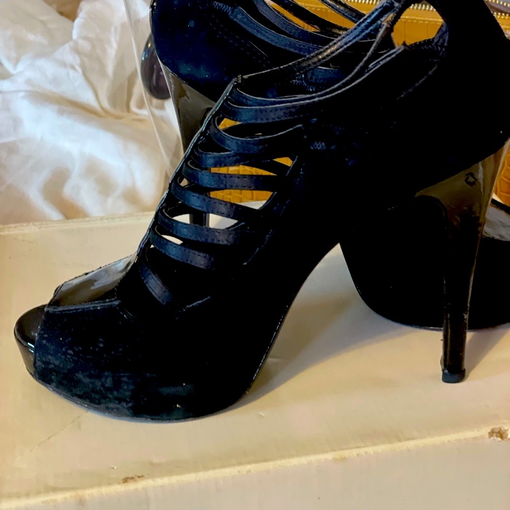 Aldo suede platform heels